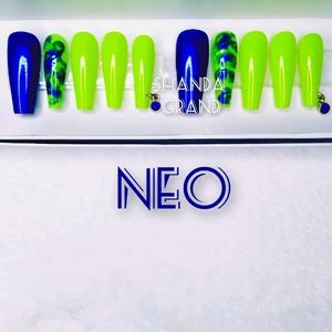 Lux Press-On Nail Set(Coffin Shape)